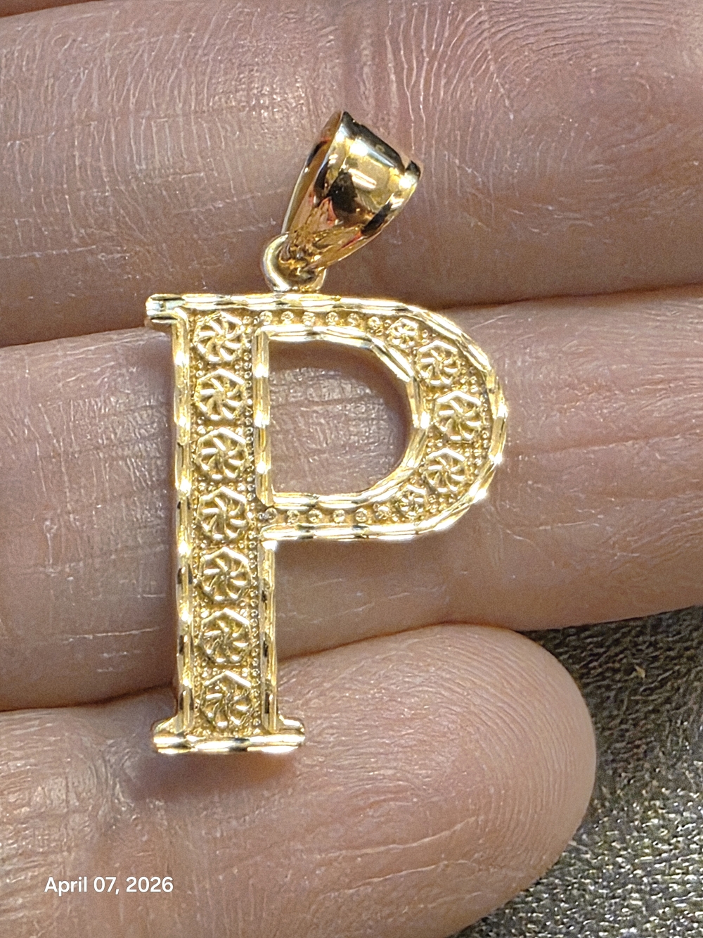 💛18k Gold Letter P Pendant